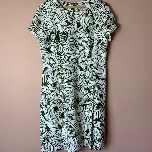 GREEN & WHITE SUMMER DRESS!!!! - Picture 5 of 8